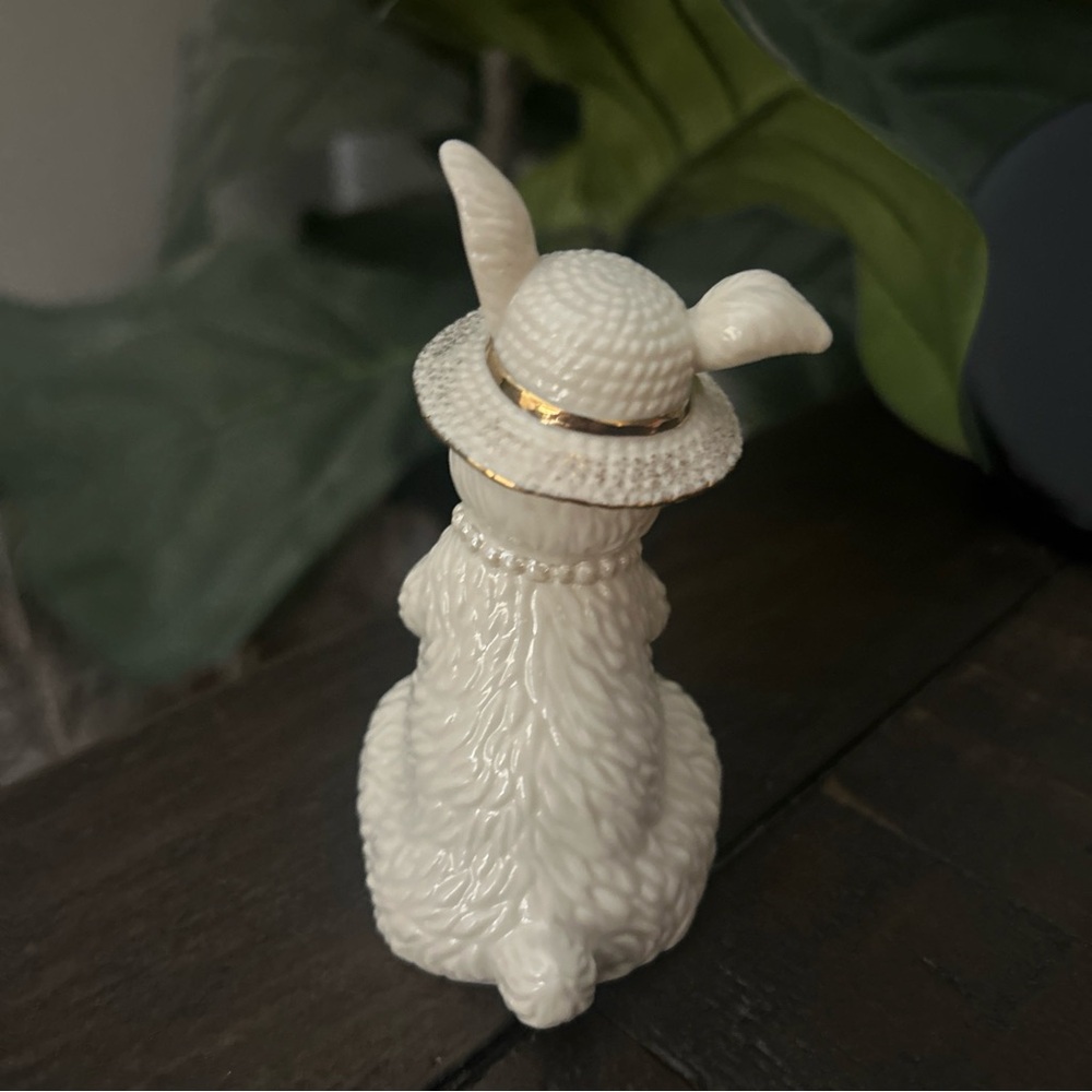 Lenox Easter Bunny With Pearls And Floral Hat Figurine - Picture 2 of 3